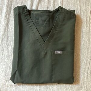 Figs moss Catarina one pocket top